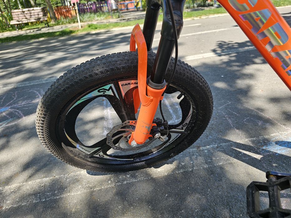 De vânzare bicicleta + trotineta