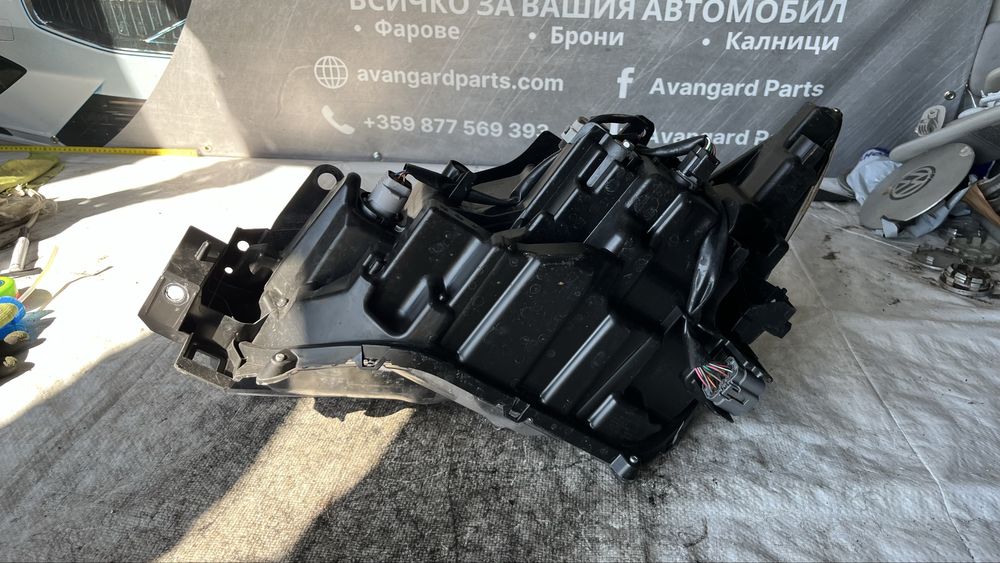 3 броя Десен и ляв фар Mazda CX5 2022-