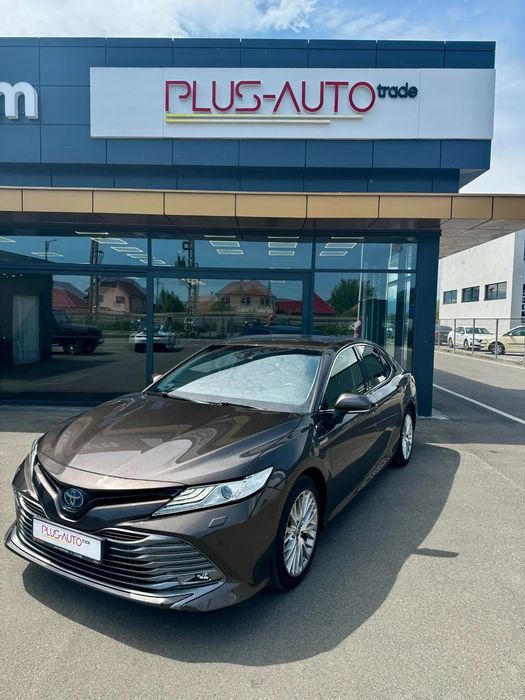 Toyota Camry Primul proprietar/ Istoric complet de service/ Garantie