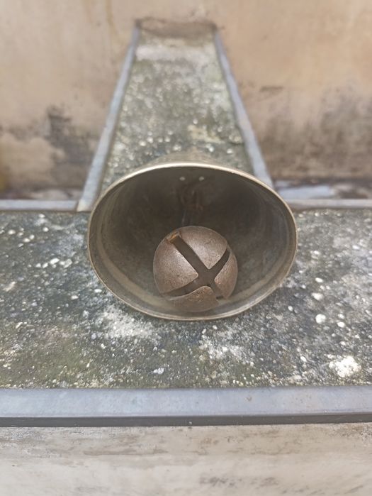 Стари чанове 3 бр.,с размери 8 см,8см.,7 см