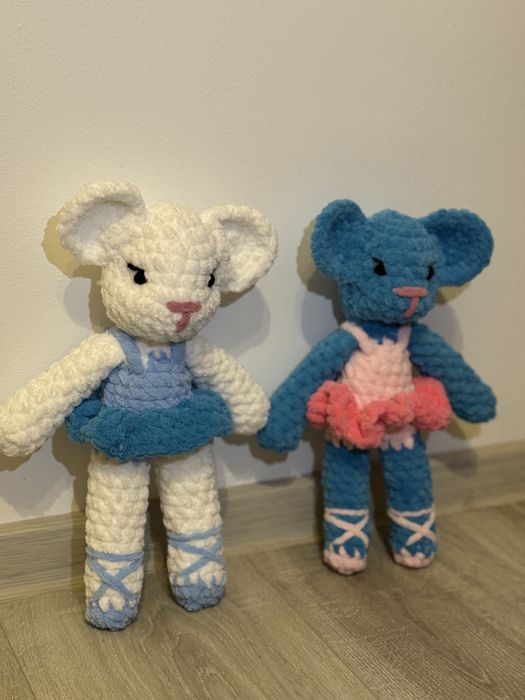 Șoricei croșetați manual