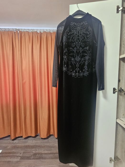 Rochite elegante de ocazie