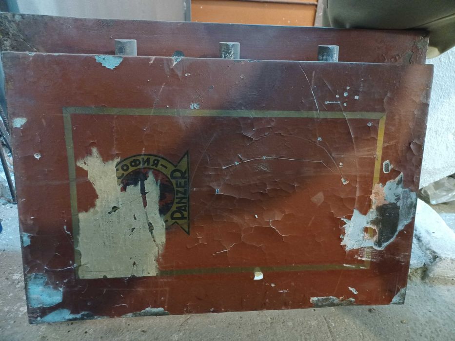 Врата за огнеупорен сейф "Сокеровъ - София - PANZER"