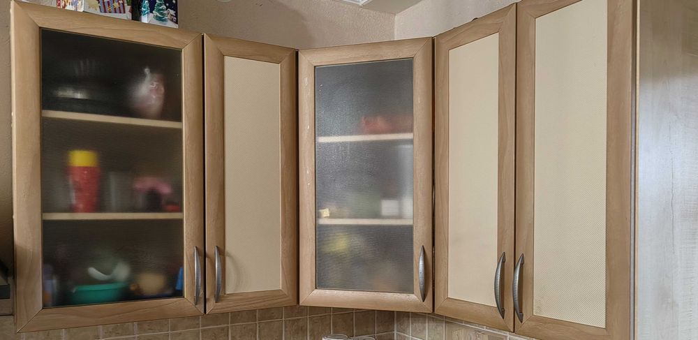 Продам угловой кухонный гарнитур