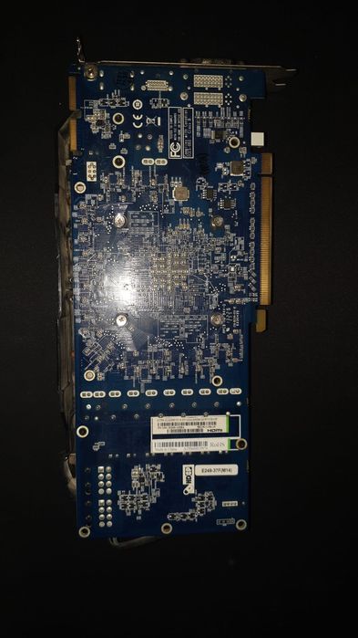 Placa video Sapphire HD 7950 3GB DDR5 pentru piese