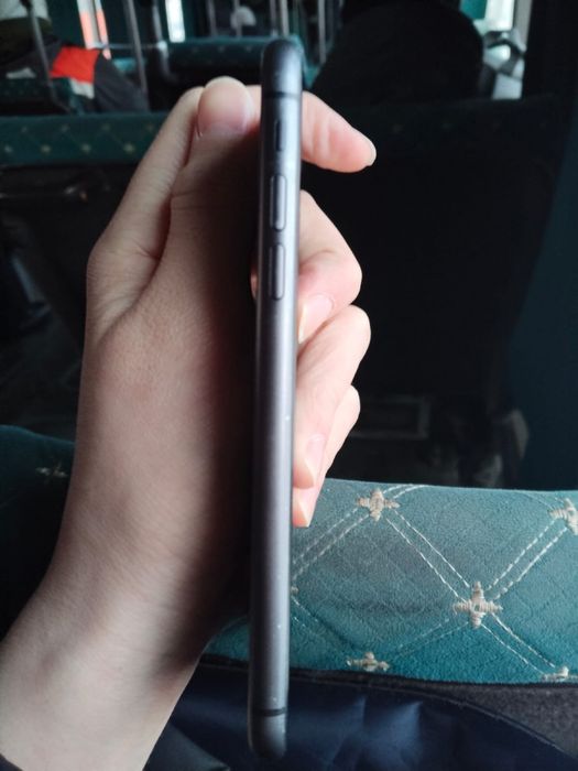 Продам Iphone 11 black 128гб