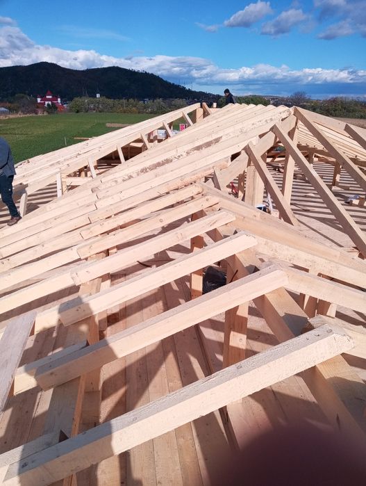 Construcții de calitate , finisaje interioare , exterioare , izolați