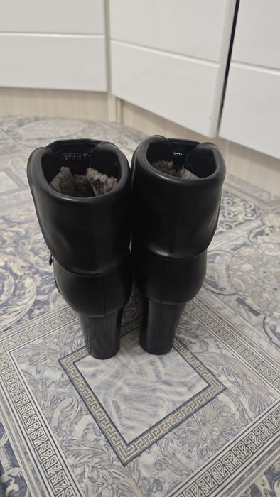 Женские зимние сапоги