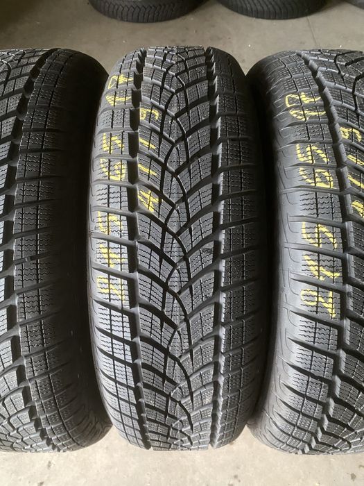Anvelope iarna 215/65/17 Goodyear Ultra Grip Performance 215 65 17 R17