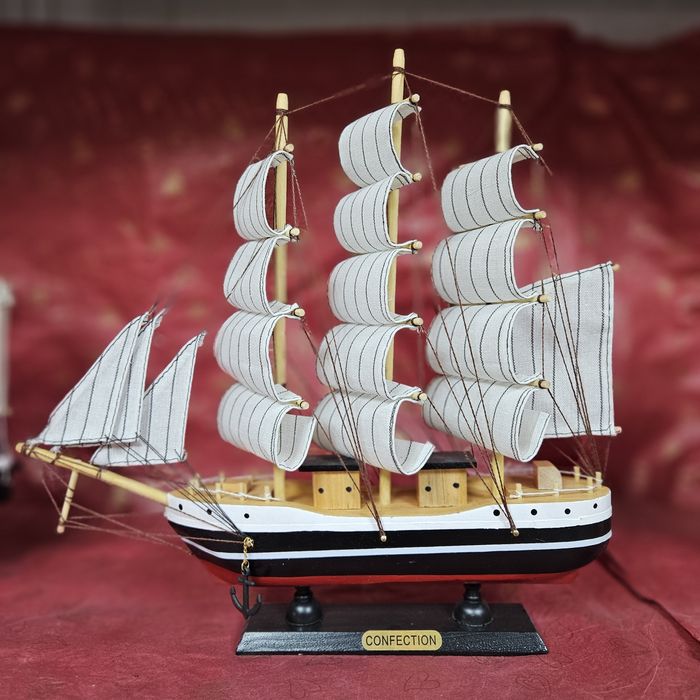Корабль сувенир подарок