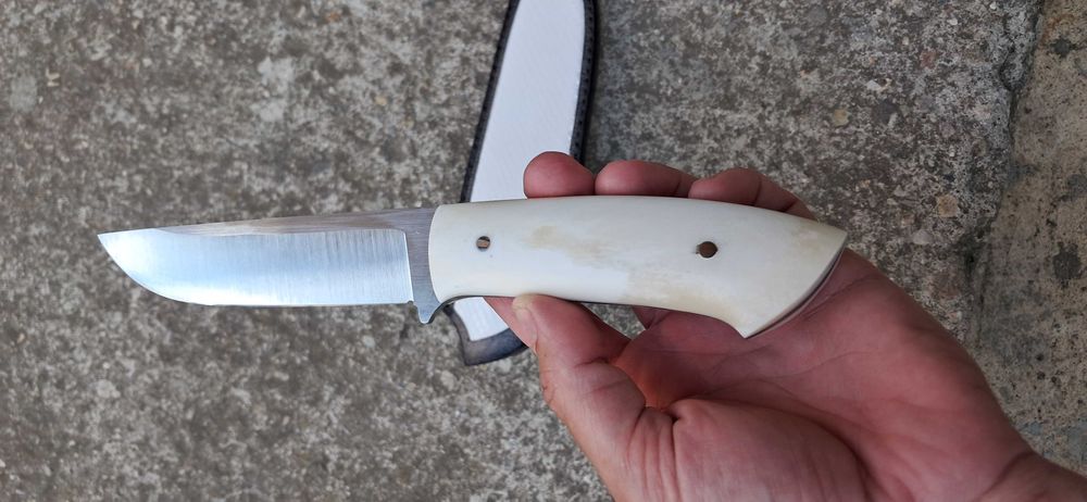 Нож от стомана S390