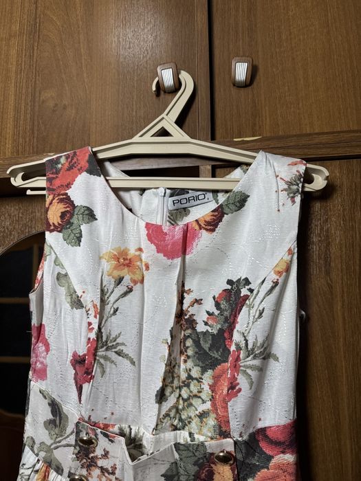 Продам красивые  платье