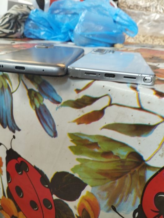 Se vinde șau cu unele skinburi