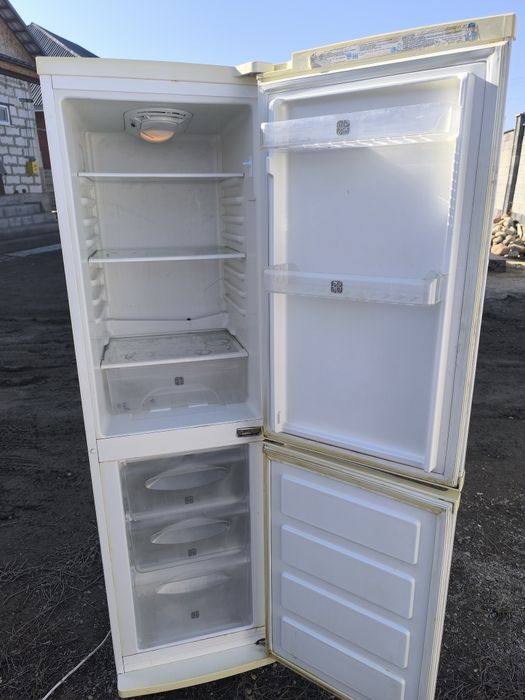 Холодильник SAMSUNG с доставкой