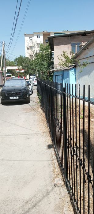 Мирабатский район 4 соток 2 дома 2 входа на одном участке транспортный