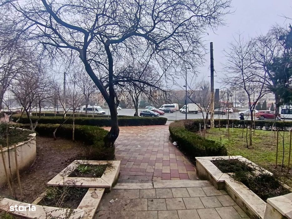 Spațiu comercial de închiriat – Dacia, intersecție, 60 mp