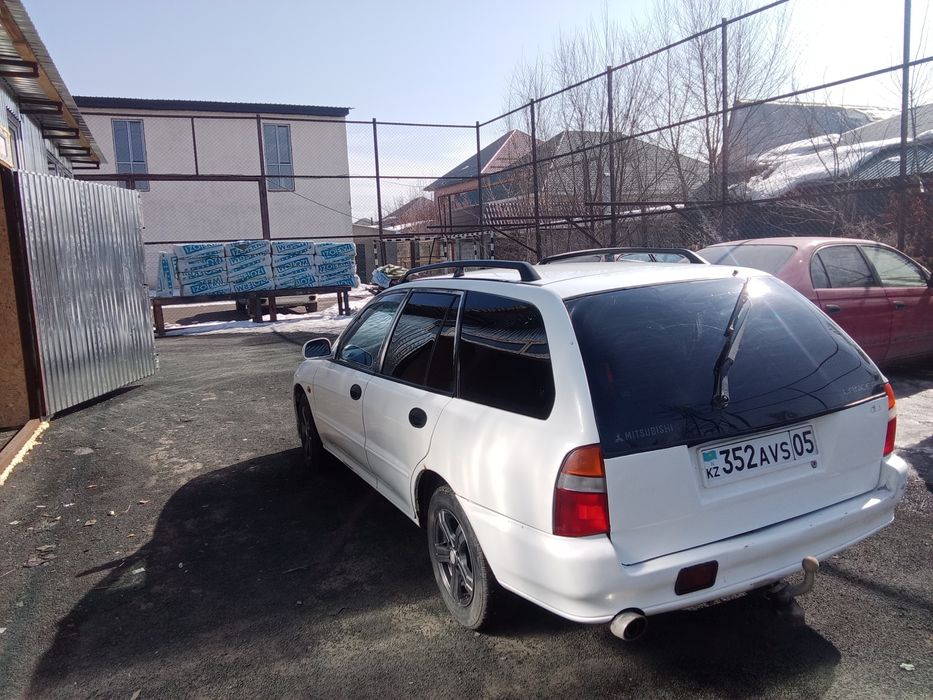Продам Митсубиси лансер
