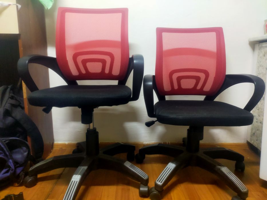 Продам офисные стулья