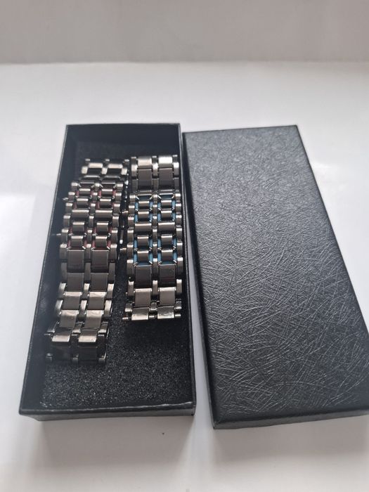 два мъжки метални часовника - 21см дължина