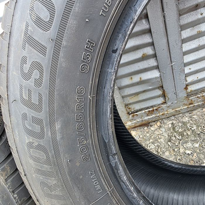 Bridgestone Зимни гуми 205 65 16