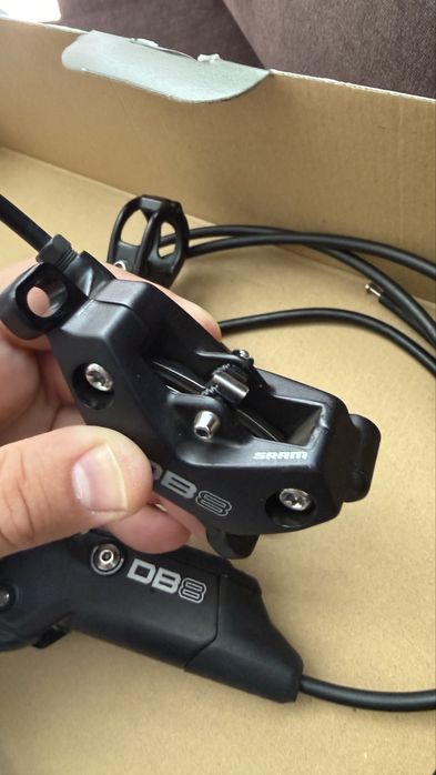 Shimano deore m8100 xt SGS 12 скорости и 4 бутални спирачки Sram DB8