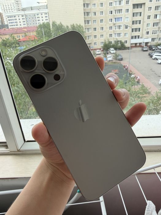 Продам Айфон 15 Pro Max