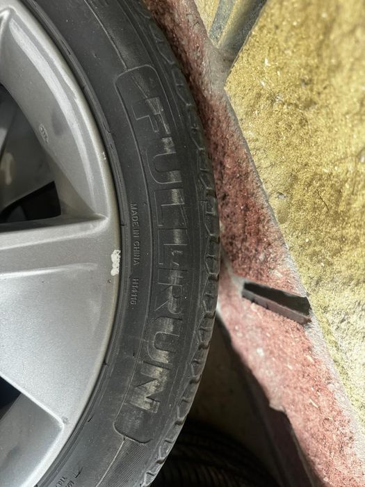 Колесо в сборе 235/45/18