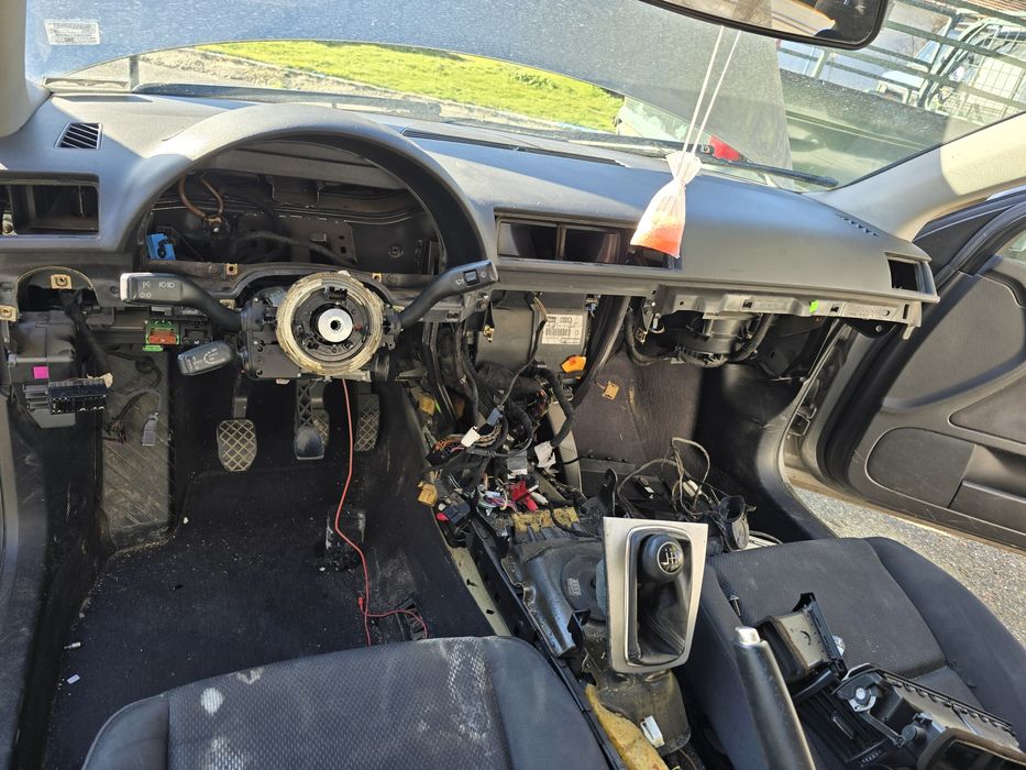 А4 б6 1.9тди на части