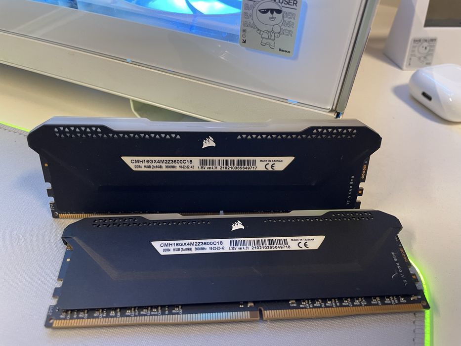 2x8 Corsair Vengence