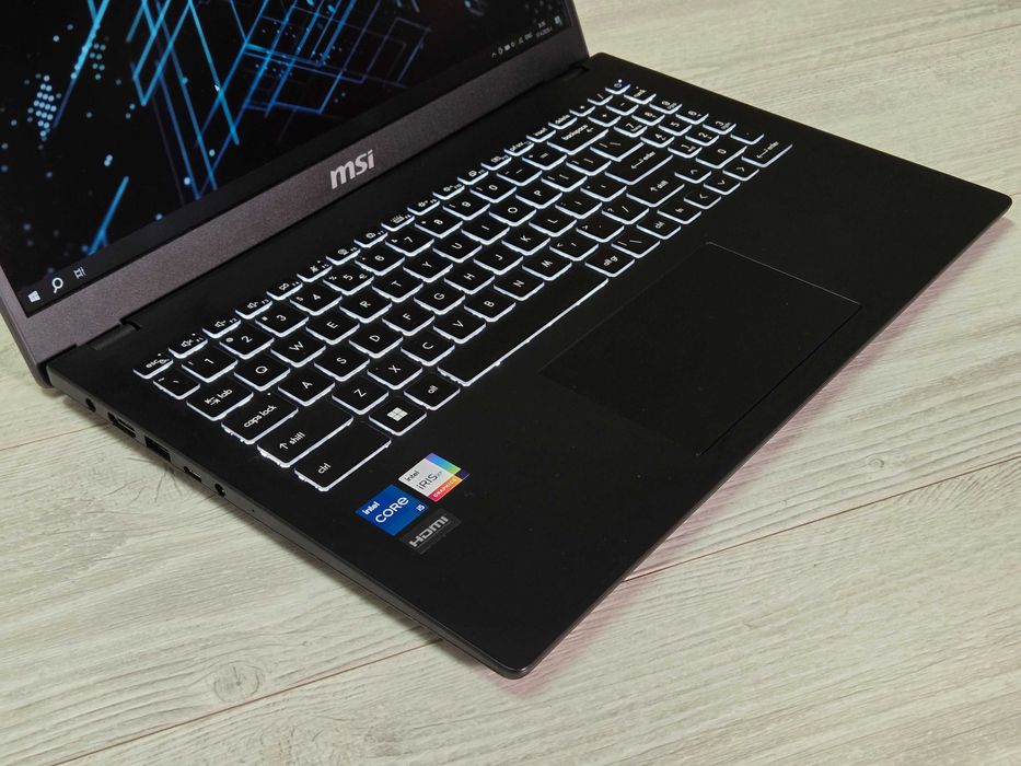 i5-1235U | 16RAM | 512GB SSD |IPS FHD | laptop лаптоп msi мси ултра лек бизнес workstation
