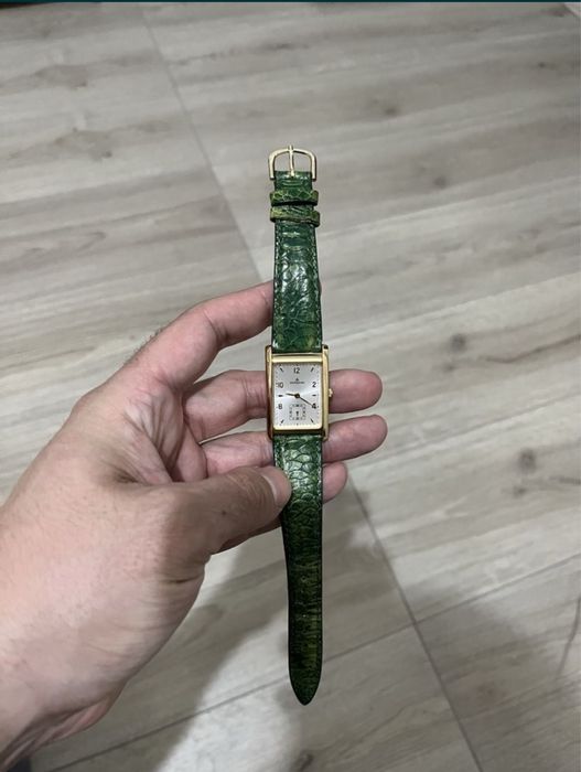 Superb ceas Dugena Tank Gold Quartz - unic in Romania