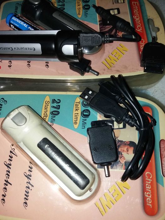 Incarcator urgenta telefon, 1,5V la 3,7V-5V-5V USM 5 capete. Pret 32 lei