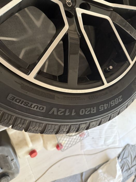 Зимни гуми и джанти ауди 20"