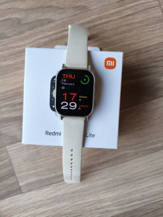 Продам смарт часы редми 5