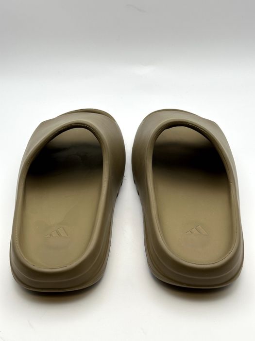 Papuci Adidas Yeezy Slides