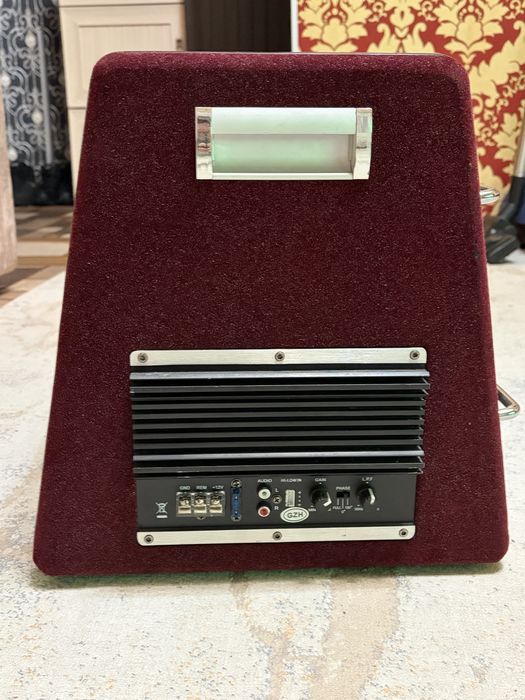 Сабвуфер автомобильный