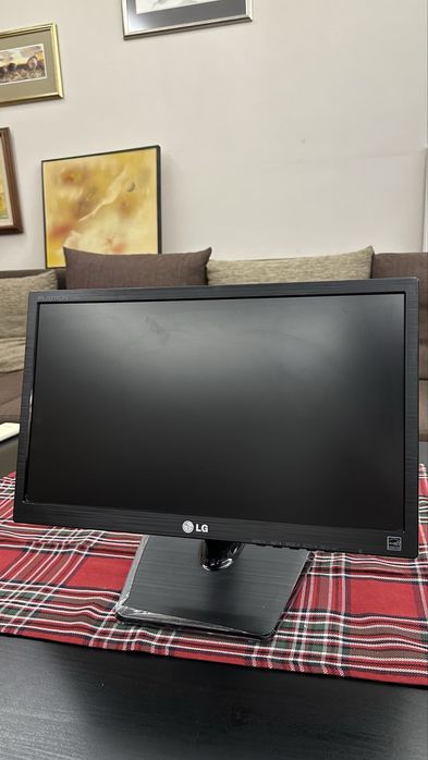 Монитор Леново Lenovo