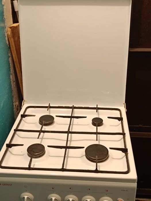 Продам газплиту gefest