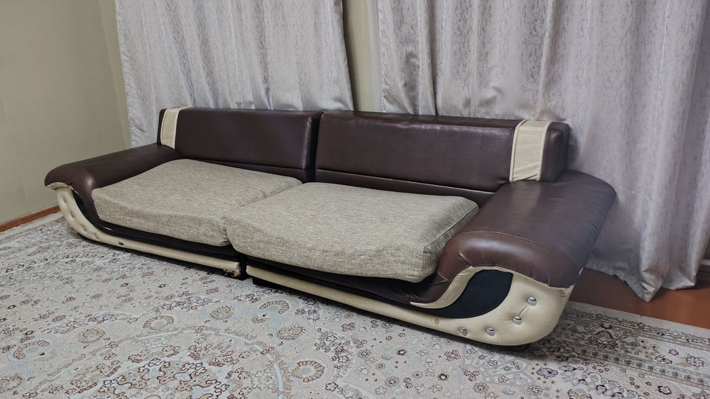 Продам диван почти новый