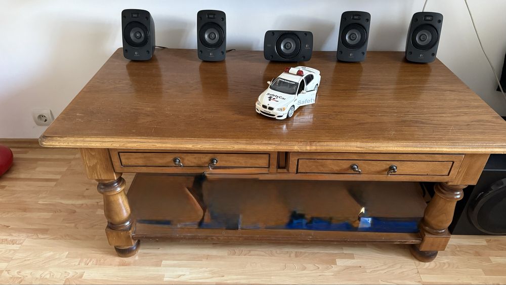 Mobilier lemn masiv noptiere + comoda + masa