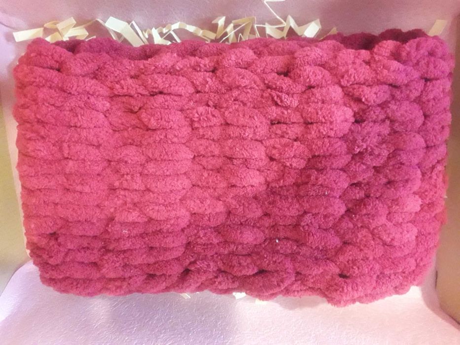 Шалчета,шапки,ленти за глава,скрънчита и бебешки одеялца