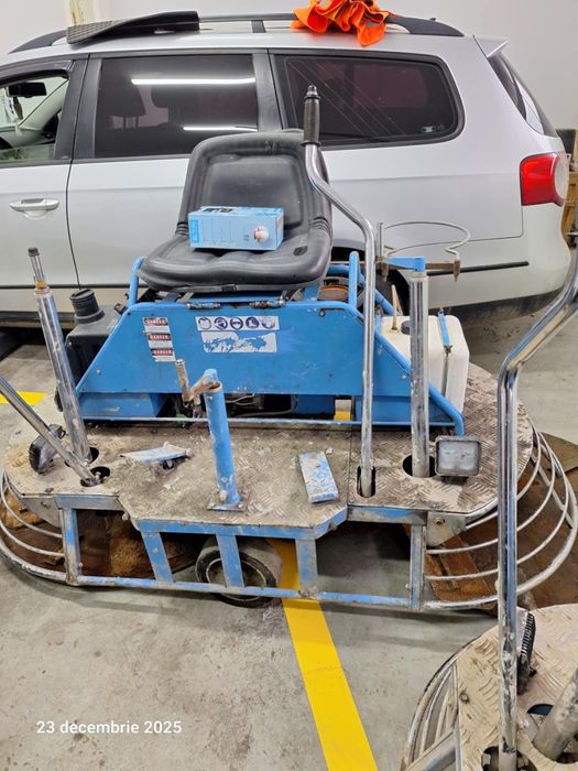 Vând șlefuitor de beton