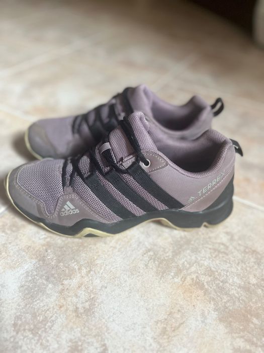 Обувки Adidas Terrex