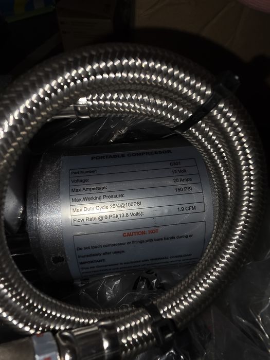 Преносим компресор 12V C302