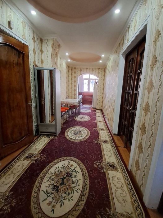 Срочно продаетсься кв М.Улугбек р. ТТЗ-2.  77 серия  кирпичный дом