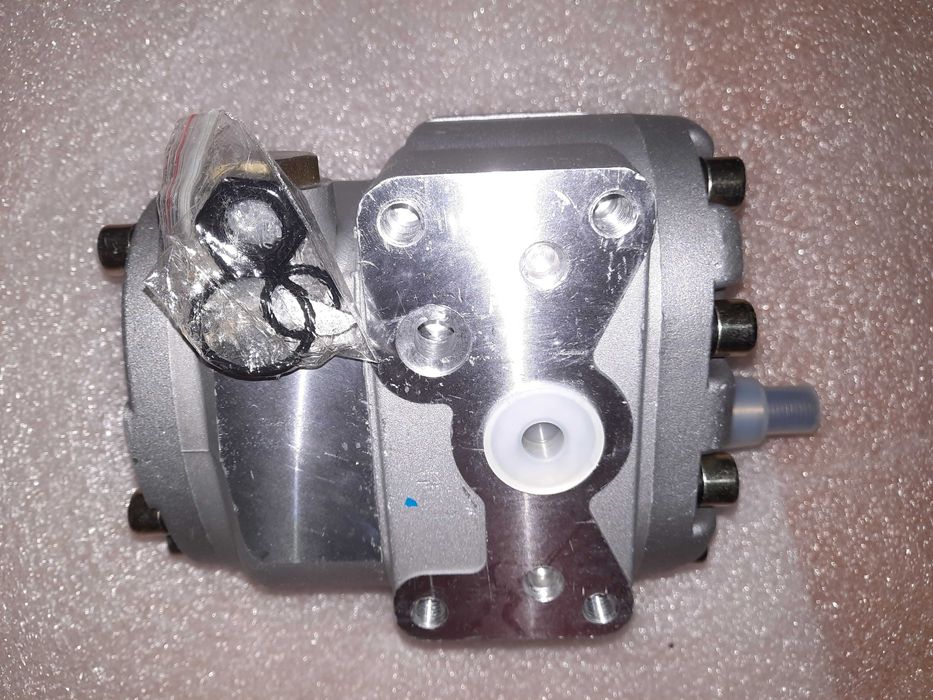 Pompa apa tractor U650 / Pompa hidraulica tractor U650