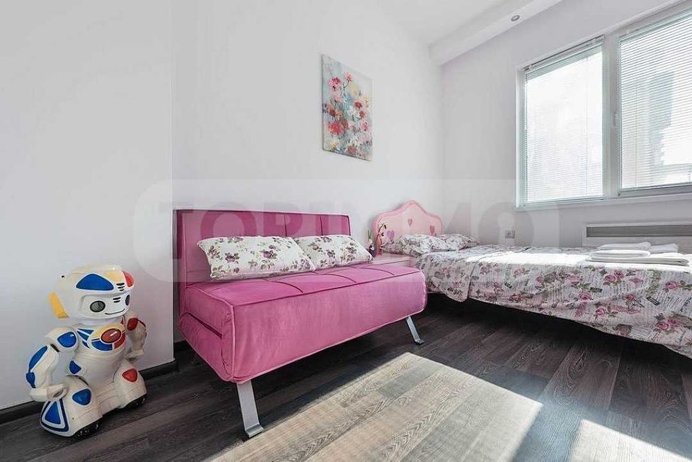 Дава се под наем Тристаен апартамент в Варна, Център - 110 кв.м за 897.6 € - Снимка #8