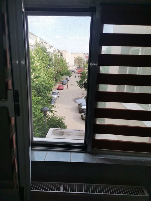 Inchiriez apartament  2 camere, disponibil cu 01.04.2026.