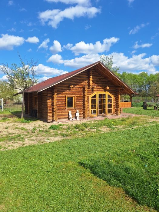 Vând cabană lemn rotund