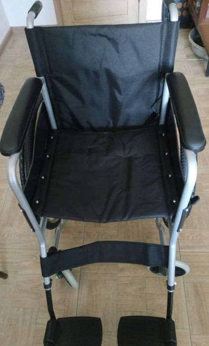 Инвалидная коляска